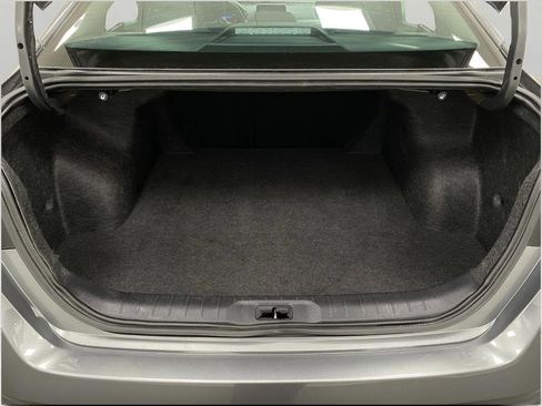 Certified 2025 Nissan Altima 2.5 SV FWD image 5