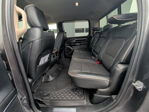Used 2019 RAM 1500 Laramie image 12