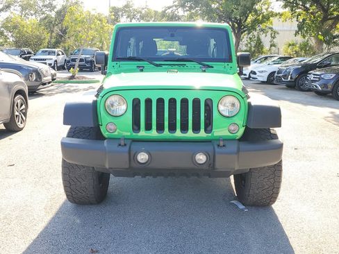 Used 2015 Jeep Wrangler Unlimited Sport w/ Connectivity Group AWD/4WD image 2