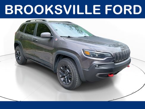Used 2021 Jeep Cherokee Trailhawk w/ Trailer Tow Group AWD/4WD image 1