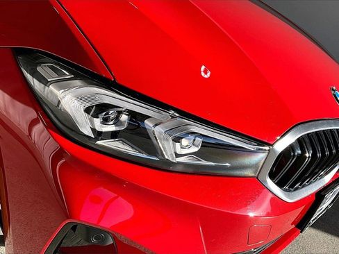 Used 2024 BMW 330i Sedan w/ Convenience Package image 28