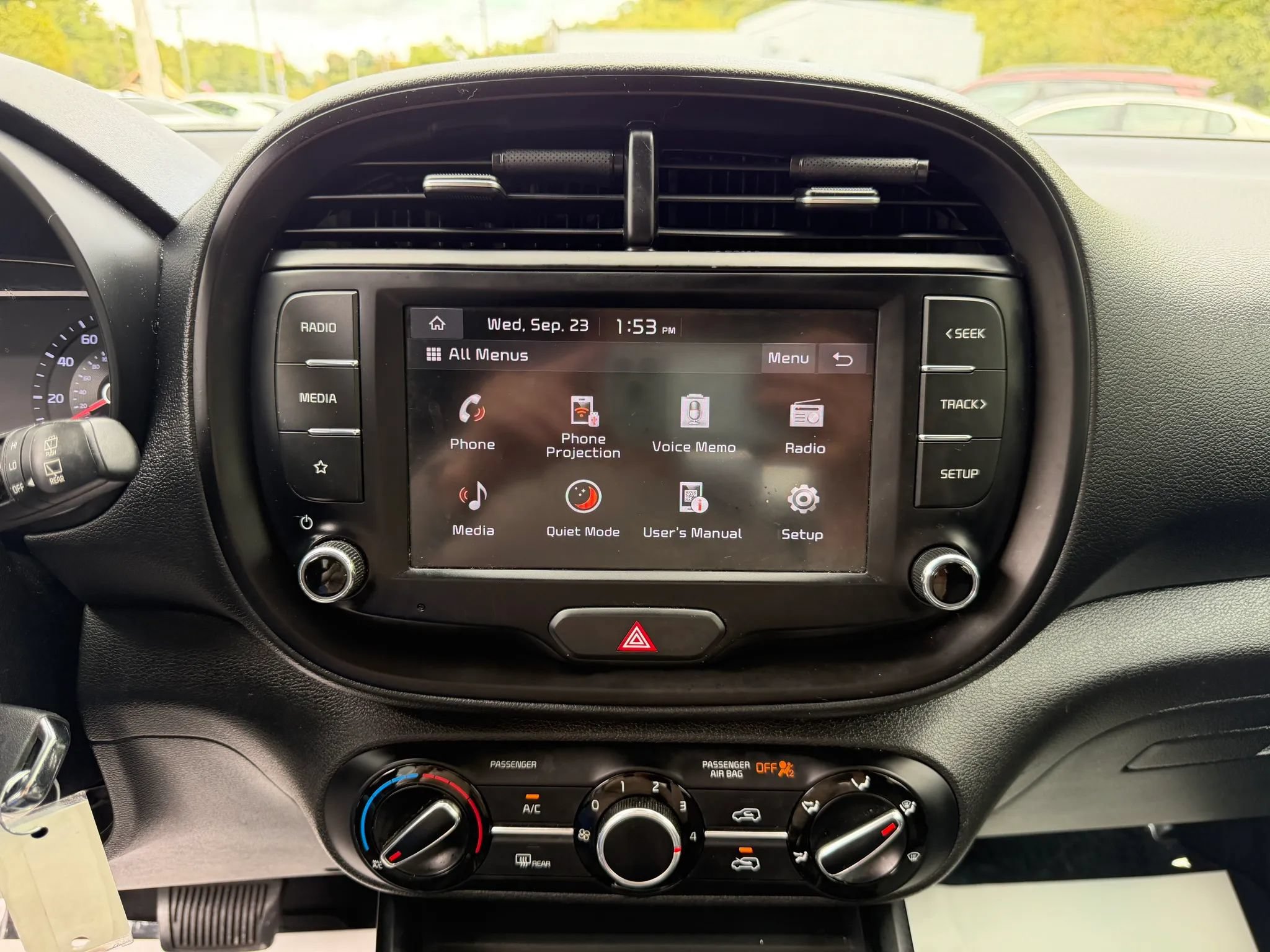Used 2022 Kia Soul LX FWD image 31