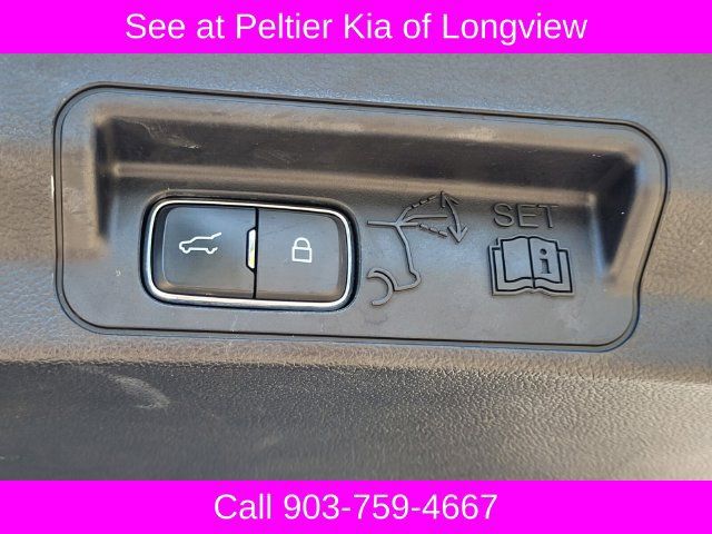 Used 2023 Ford Explorer Limited RWD image 10