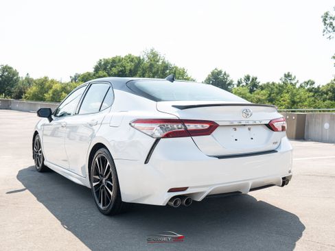 Used 2019 Toyota Camry XSE w/ Carpet Mat Package FWD image 5