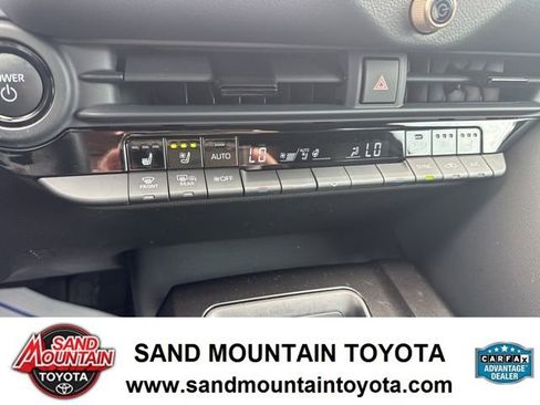 Used 2025 Toyota Crown Signia Limited w/ Advanced Technology Package image 23