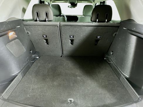 Used 2024 Chevrolet TrailBlazer LS image 27