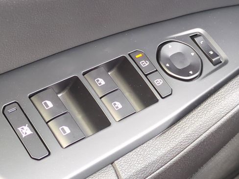 New 2026 Kia Sportage EX image 21