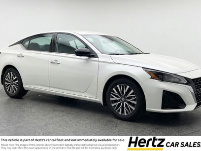 Used 2025 Nissan Altima 2.5 SV