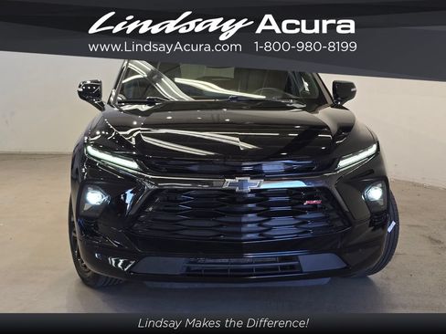 Used 2024 Chevrolet Blazer RS w/ Enhanced Convenience Package AWD/4WD image 2