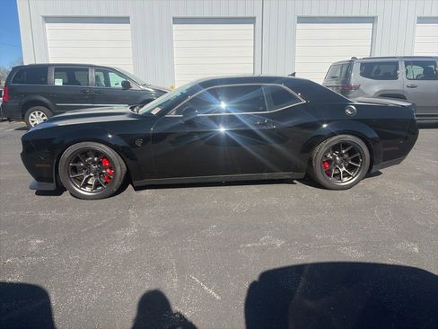 Used 2023 Dodge Challenger SRT Hellcat image 4