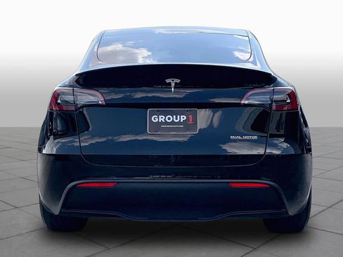 Used 2022 Tesla Model Y Performance AWD/4WD image 4