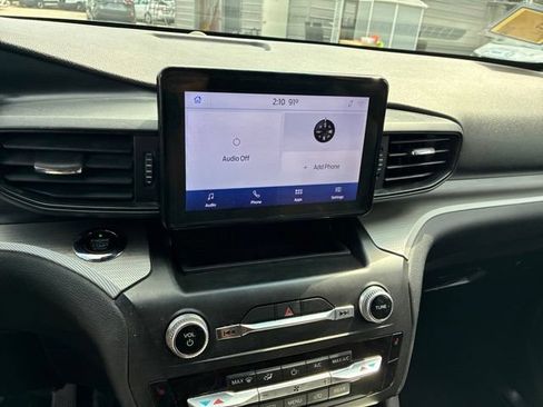 Used 2020 Ford Explorer XLT w/ Comfort Package AWD/4WD image 13