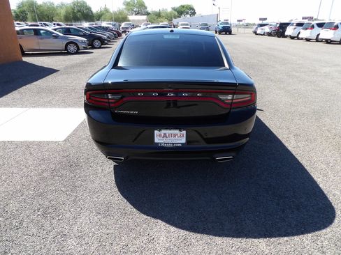 Used 2020 Dodge Charger SXT RWD image 7