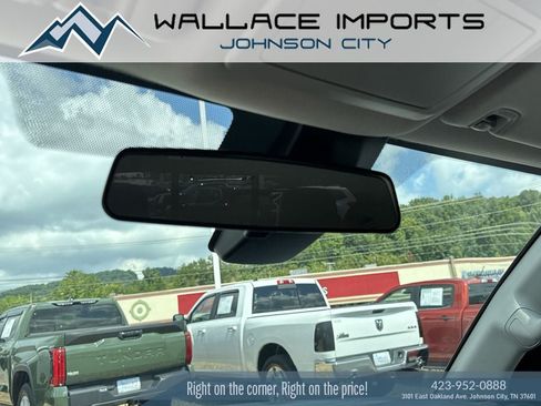 Used 2023 Toyota Tacoma SR AWD/4WD image 16