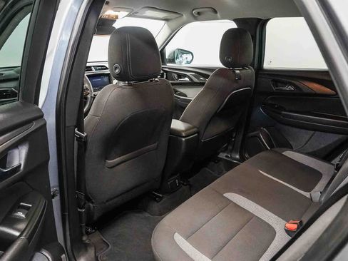 Used 2021 Chevrolet TrailBlazer LT w/ Convenience Package FWD image 18