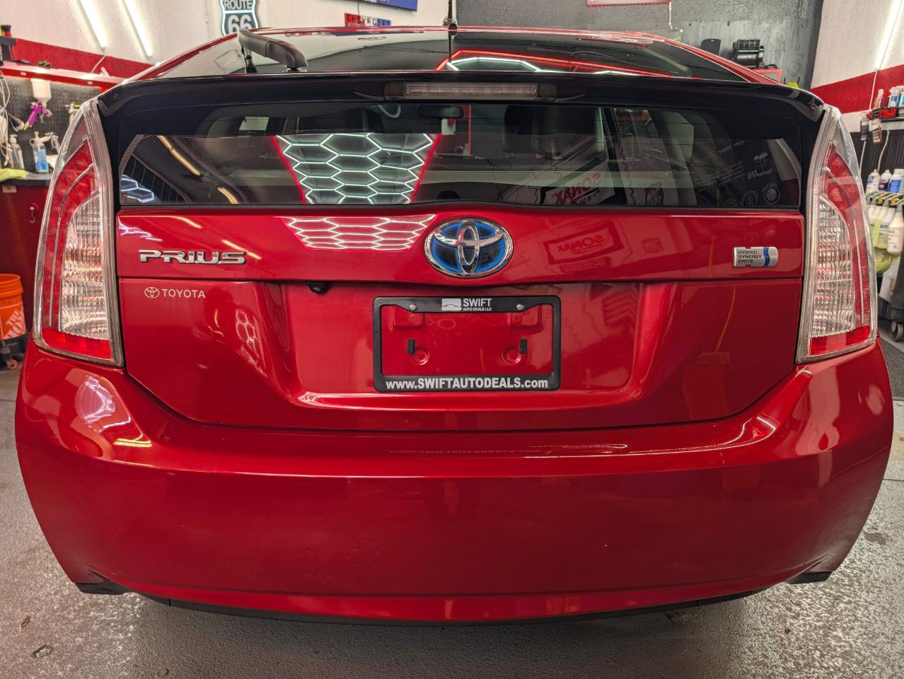 Used 2013 Toyota Prius Two FWD image 5