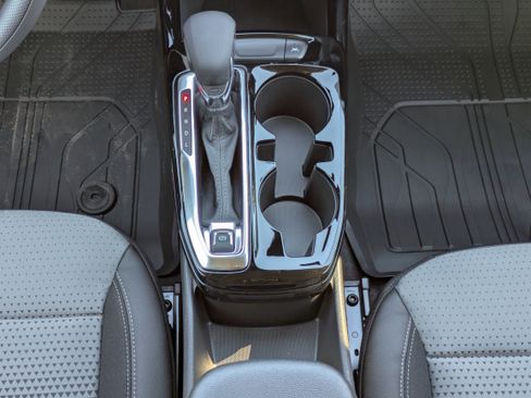 New 2026 Chevrolet Trax LT image 6