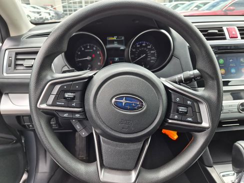 Used 2019 Subaru Outback 2.5i AWD/4WD image 18