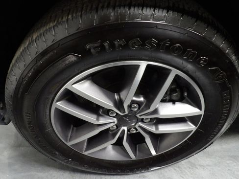 Used 2021 Jeep Grand Cherokee Limited w/ Luxury Group II image 31