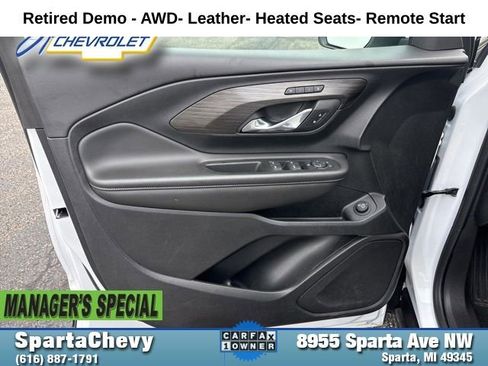 Used 2023 GMC Terrain SLT image 9