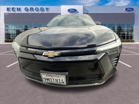 Used 2024 Chevrolet Blazer EV LT AWD/4WD image 3