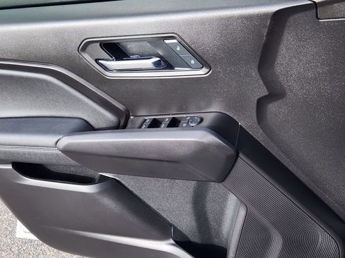 Certified 2025 GMC Canyon Elevation w/ Convenience Package image 9