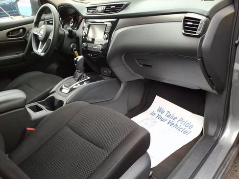 Used 2021 Nissan Rogue Sport S image 9