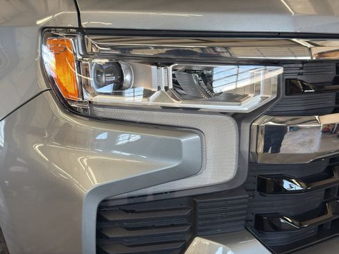 Used 2025 Chevrolet Silverado 1500 LT w/ All Star Edition Plus AWD/4WD image 3