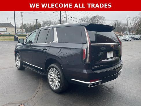 Used 2023 Cadillac Escalade Premium Luxury w/ LPO, Floor Liner Package AWD/4WD image 10