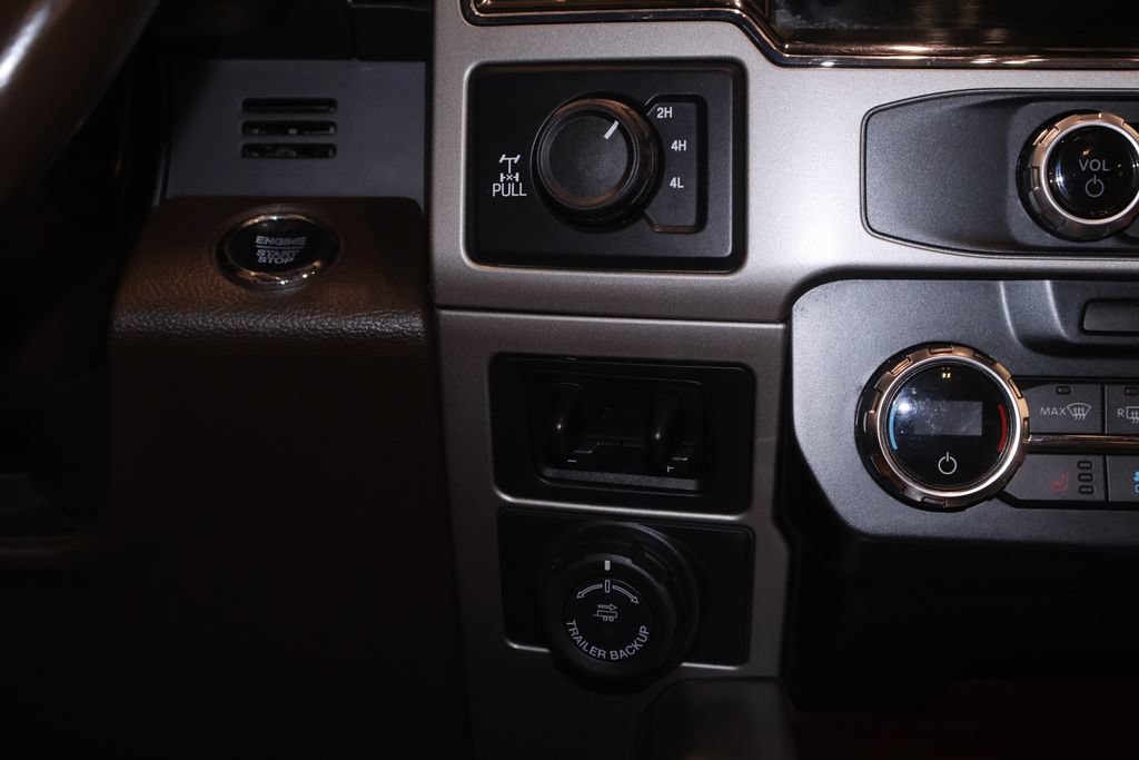 Used 2022 Ford F350 King Ranch w/ Tremor Off-Road Package AWD/4WD image 30