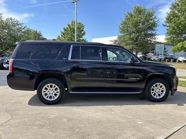 Used 2019 GMC Yukon XL SLT AWD/4WD image 2