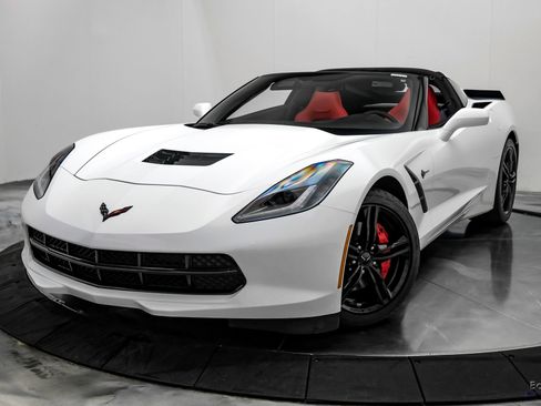 Used 2016 Chevrolet Corvette Stingray Coupe w/ Carbon Flash Badge Package RWD image 6