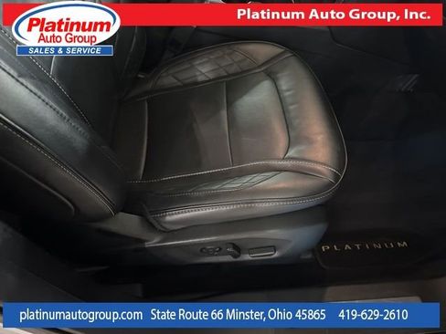 Used 2019 Ford Explorer Platinum image 41