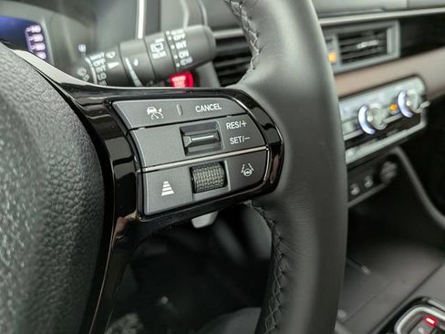 New 2026 Honda Pilot Touring image 8