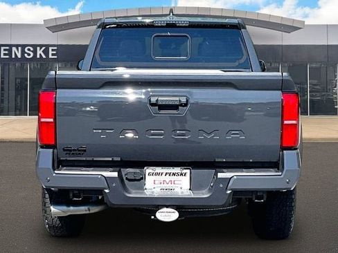 Used 2025 Toyota Tacoma TRD Off-Road w/ TRD Off Road Upgrade Package AWD/4WD image 5