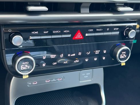 New 2026 Hyundai Ioniq 9 Calligraphy image 22