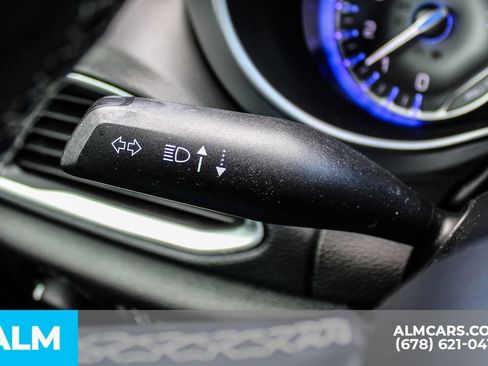 Used 2019 Chrysler Pacifica Touring Plus w/ S Appearance Package FWD image 29