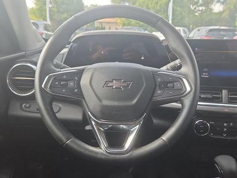 Used 2024 Chevrolet Trax ACTIV w/ Driver Confidence Package FWD image 15