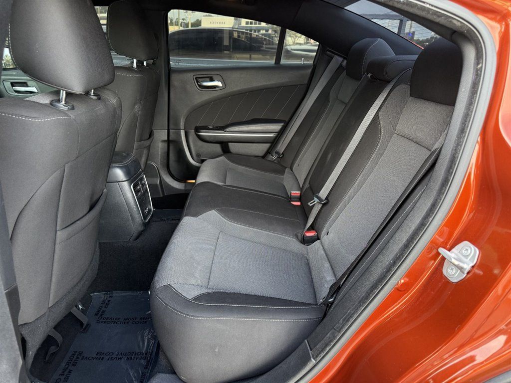 Used 2020 Dodge Charger SXT RWD image 15