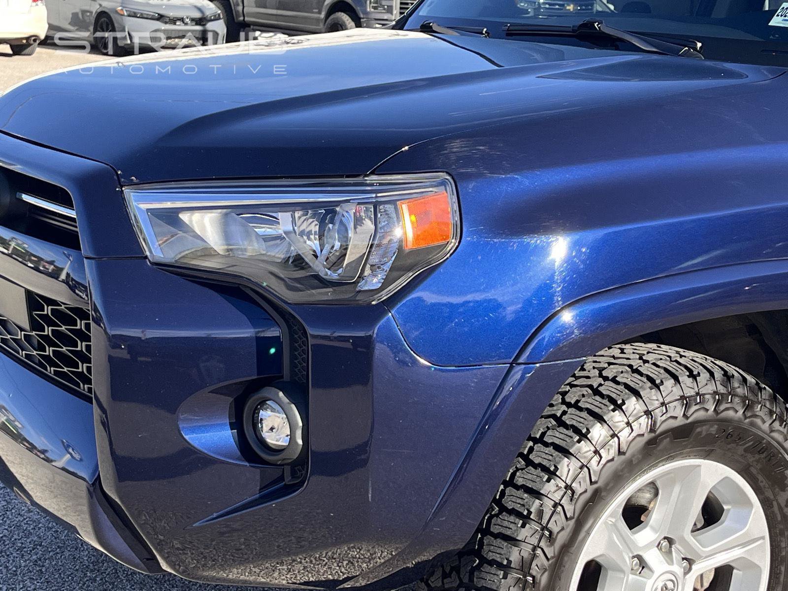 Used 2023 Toyota 4Runner SR5 AWD/4WD image 4