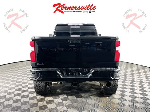 Used 2020 Chevrolet Silverado 2500 LTZ w/ LTZ Premium Package image 6
