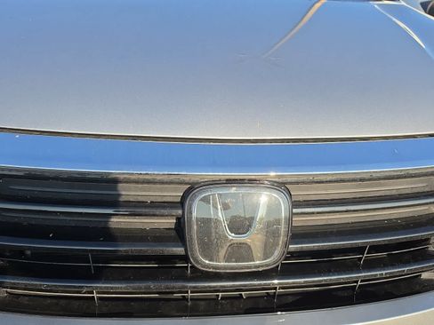 Used 2024 Honda Odyssey EX-L image 2