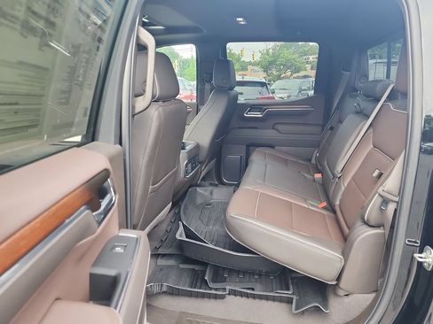Certified 2025 GMC Sierra 1500 Denali w/ Denali Reserve Package AWD/4WD image 25