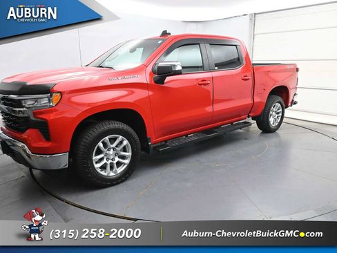 Used 2023 Chevrolet Silverado 1500 LT AWD/4WD image 3