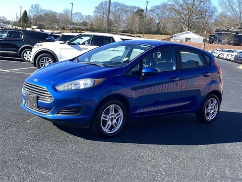 Used 2018 Ford Fiesta SE image 3