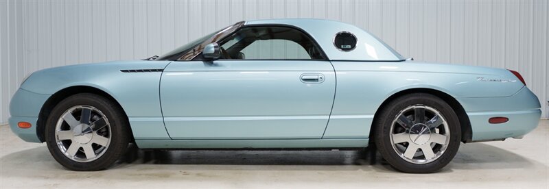 Used 2002 Ford Thunderbird RWD image 4