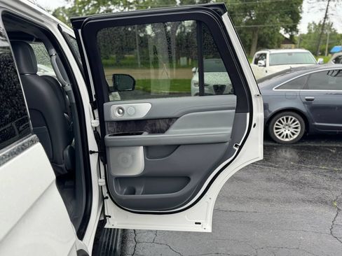 Used 2020 Lincoln Navigator Reserve w/ Luxury Package AWD/4WD image 48