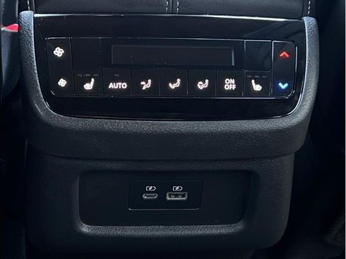 Used 2025 INFINITI QX60 Luxe w/ Black Edition FWD image 10