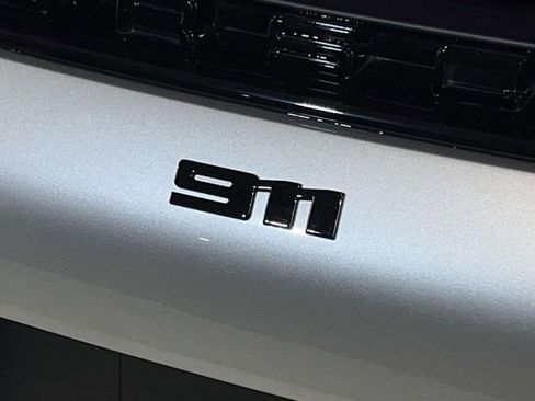 Certified 2025 Porsche 911 Carrera RWD image 11