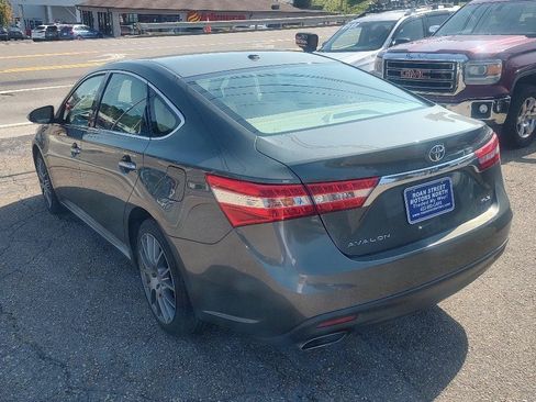 Used 2014 Toyota Avalon XLE Touring FWD image 5